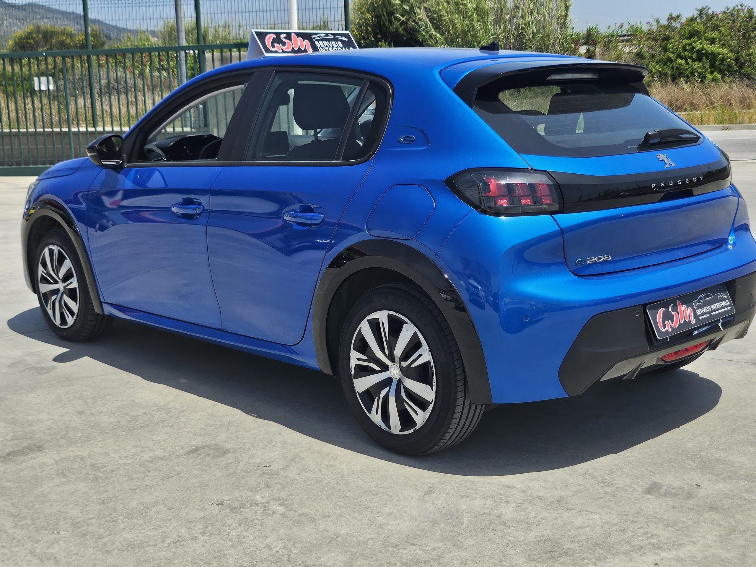 Peugeot 208 100cv eléctrico