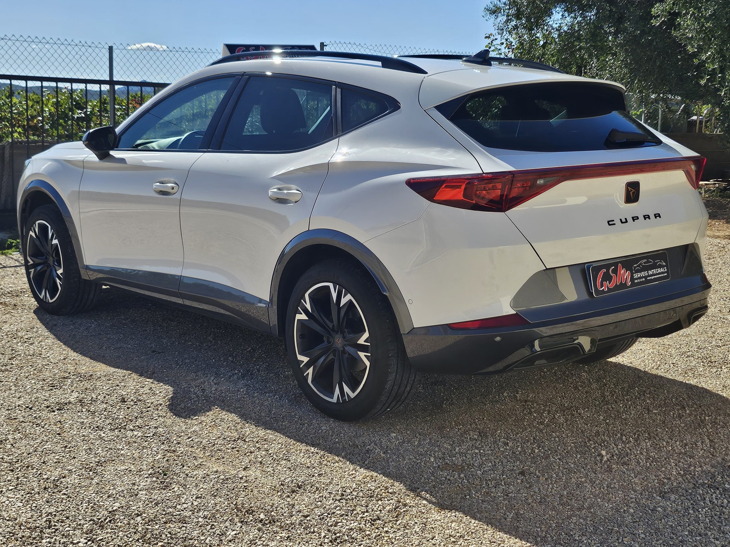 Cupra-Formentor-2021-150cv-trasera-izquierda