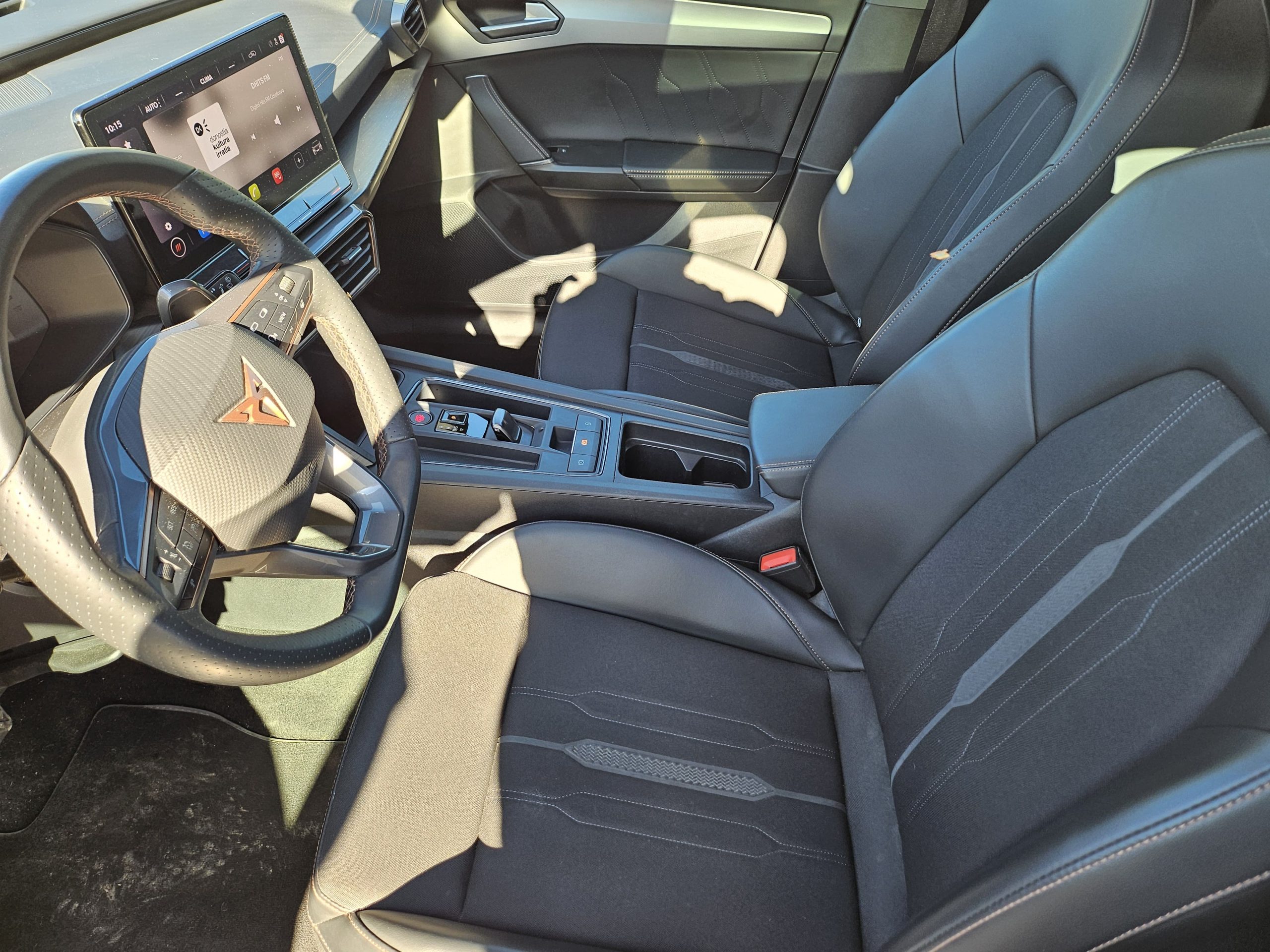 Cupra-Formentor-2021-150cv-asientos-delanteros