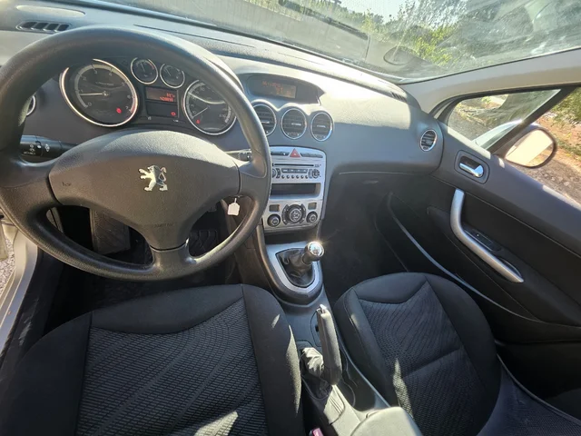 Peugeot-308-1.6Vti-120-Confort-Interior